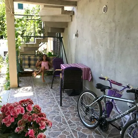 Apartment Raos